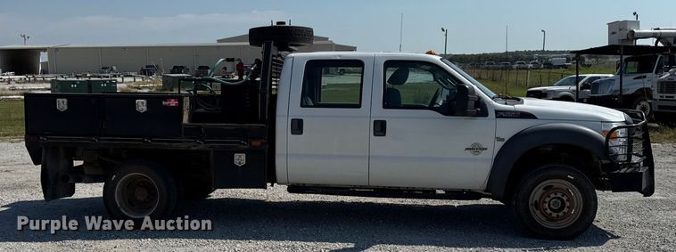 image for item DY8292 2014 Ford F550 Super Duty Crew Cab flatbed truck