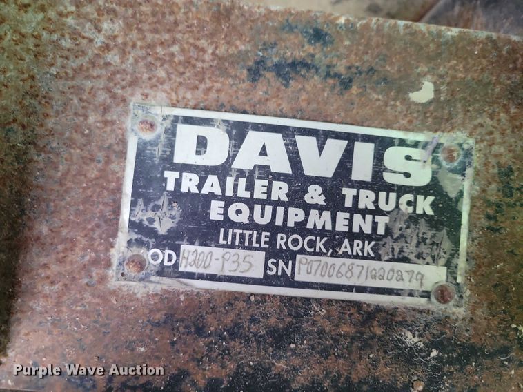 image for item DZ6705 2002 Freightliner flatbed truck