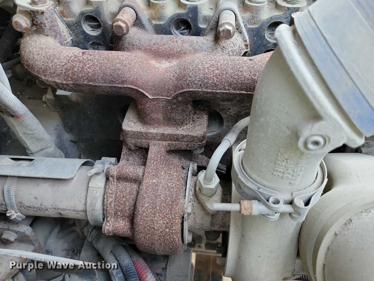 image for item DZ6705 2002 Freightliner flatbed truck