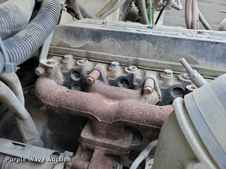 image for item DZ6705 2002 Freightliner flatbed truck