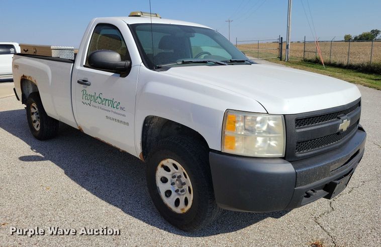 image for item DZ6747 2012 Chevrolet Silverado 1500 pickup truck