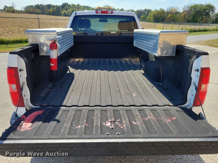 image for item DZ6747 2012 Chevrolet Silverado 1500 pickup truck