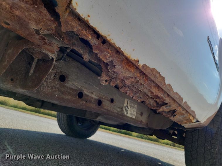 image for item DZ6747 2012 Chevrolet Silverado 1500 pickup truck