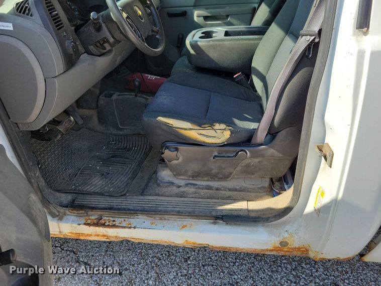 image for item DZ6747 2012 Chevrolet Silverado 1500 pickup truck