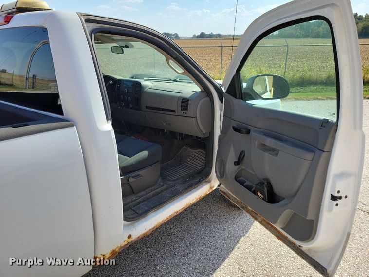 image for item DZ6747 2012 Chevrolet Silverado 1500 pickup truck