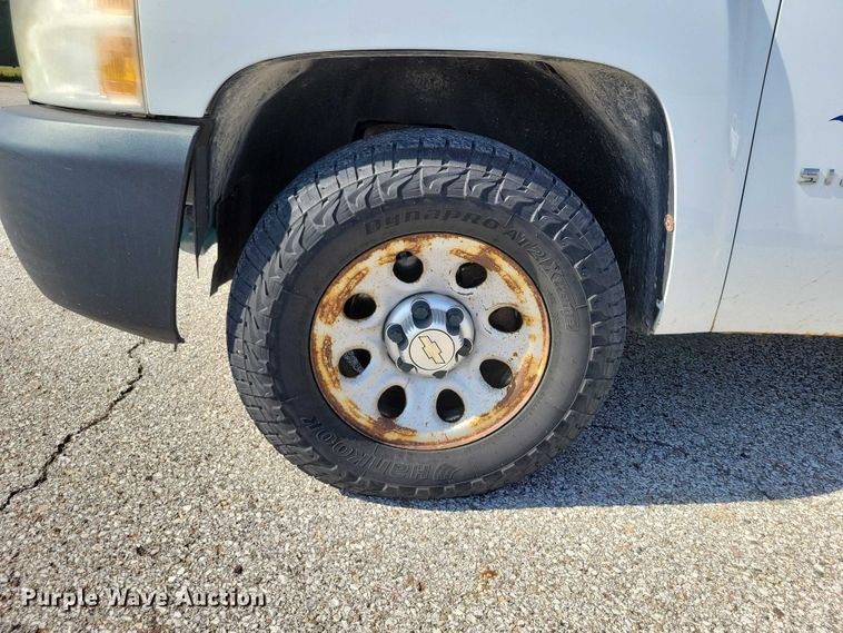 image for item DZ6747 2012 Chevrolet Silverado 1500 pickup truck