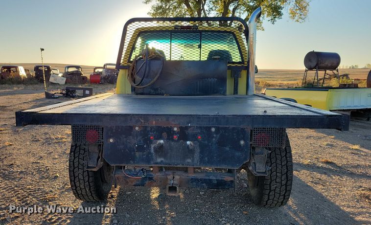 image for item DZ6749 2000 Chevrolet K3500 flatbed pickup truck