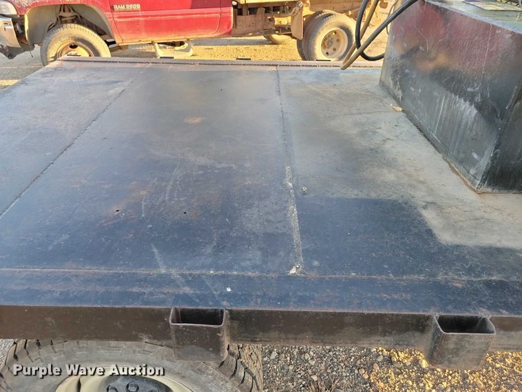 image for item DZ6749 2000 Chevrolet K3500 flatbed pickup truck