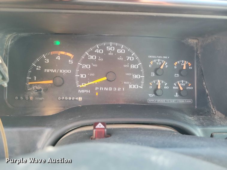 image for item DZ6749 2000 Chevrolet K3500 flatbed pickup truck