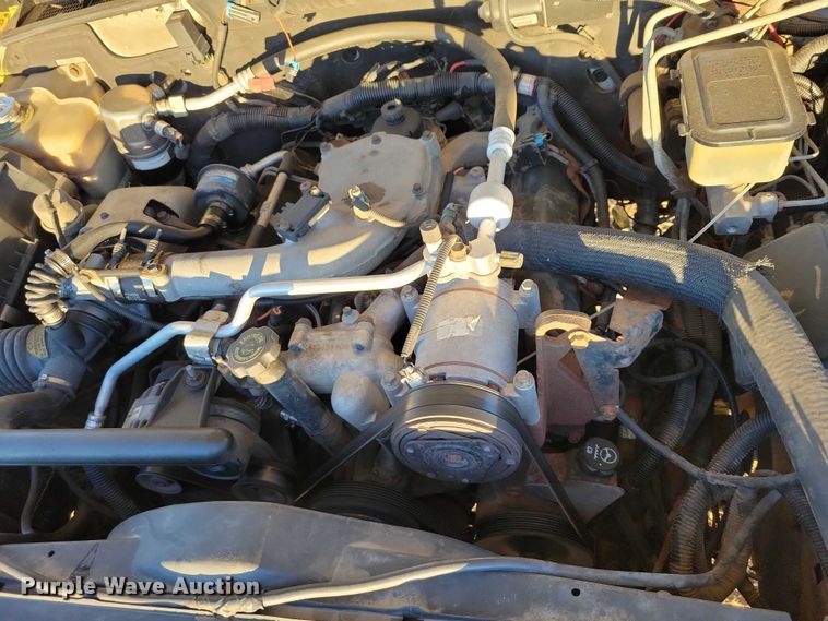 image for item DZ6749 2000 Chevrolet K3500 flatbed pickup truck