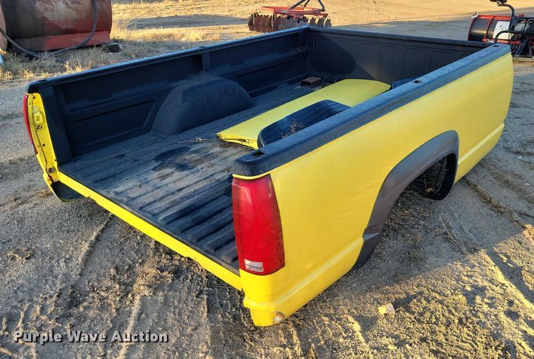 image for item DZ6749 2000 Chevrolet K3500 flatbed pickup truck