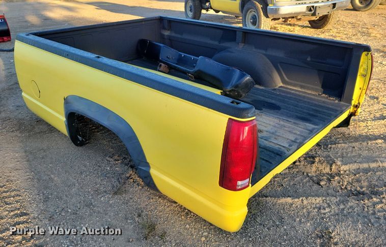 image for item DZ6749 2000 Chevrolet K3500 flatbed pickup truck