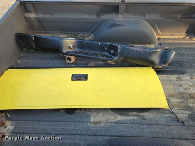 image for item DZ6749 2000 Chevrolet K3500 flatbed pickup truck