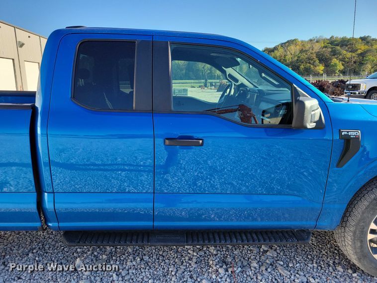 image for item EA2618 2021 Ford F150 SuperCab pickup truck