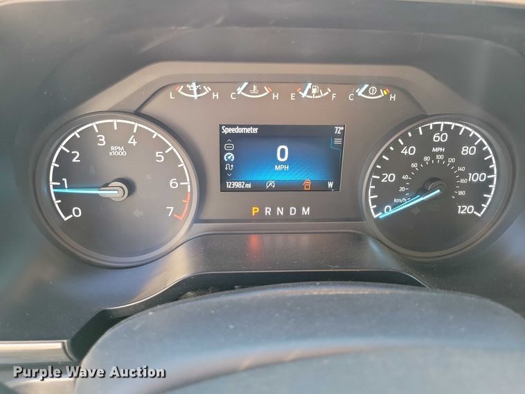 image for item EA2618 2021 Ford F150 SuperCab pickup truck