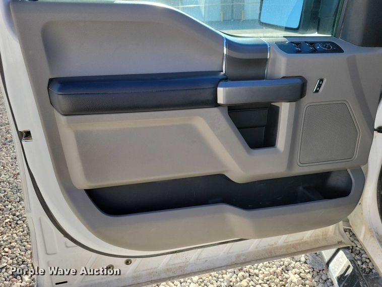 image for item EA2619 2020 Ford F150 SuperCrew pickup truck