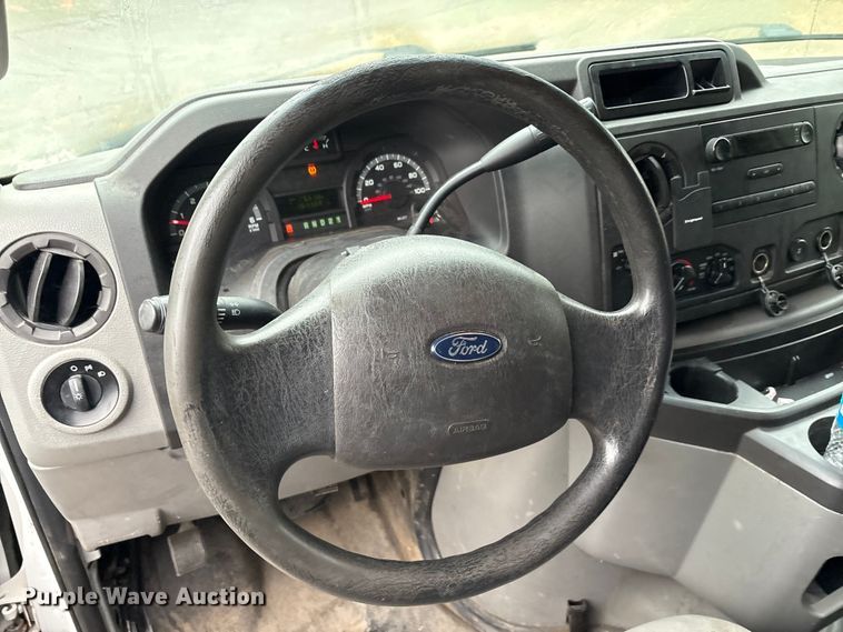 image for item EA7550 2014 Ford E150 van