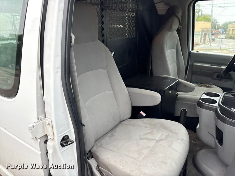 image for item EA7550 2014 Ford E150 van