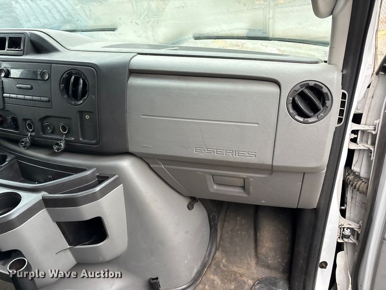 image for item EA7550 2014 Ford E150 van