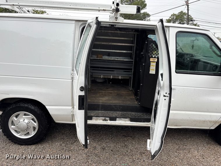 image for item EA7550 2014 Ford E150 van