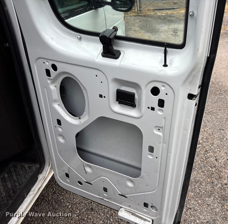 image for item EA7550 2014 Ford E150 van