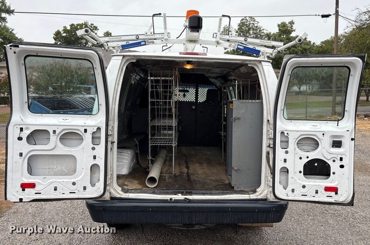 image for item EA7550 2014 Ford E150 van