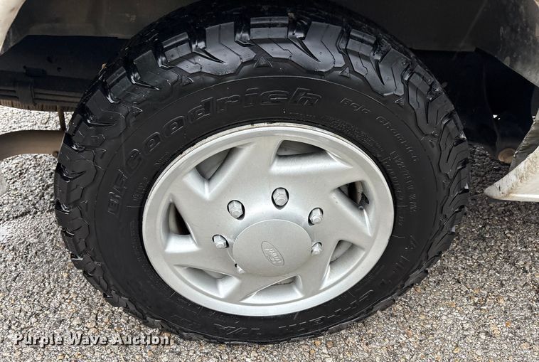 image for item EA7550 2014 Ford E150 van