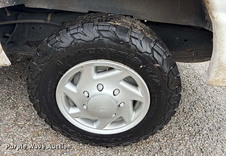 image for item EA7550 2014 Ford E150 van