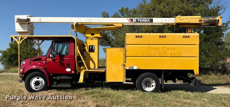 image for item EA7556 2014 International DuraStar 4300 forestry bucket truck