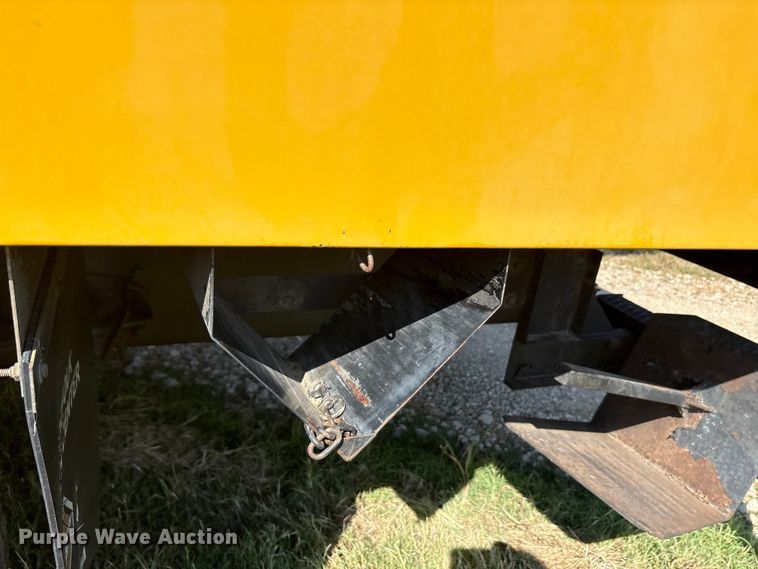 image for item EA7556 2014 International DuraStar 4300 forestry bucket truck