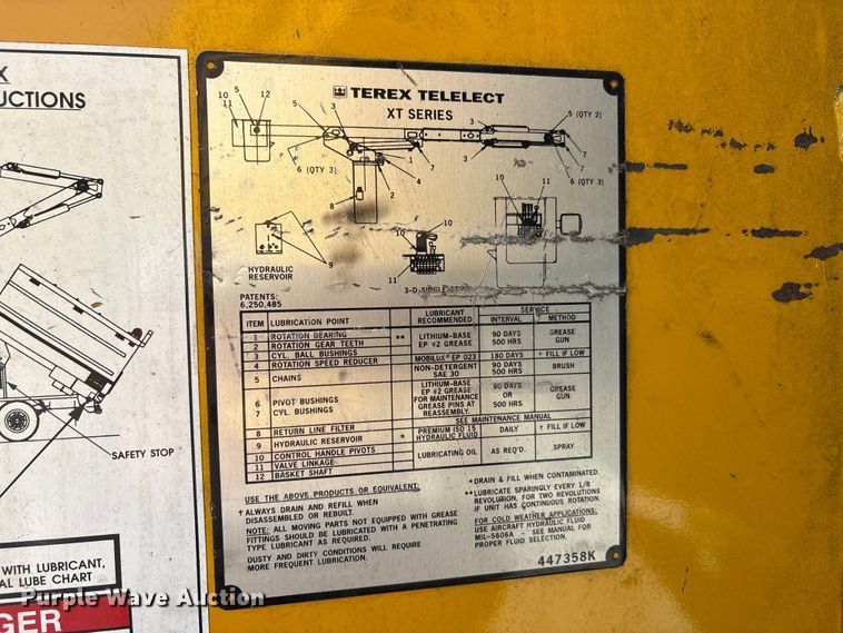 image for item EA7556 2014 International DuraStar 4300 forestry bucket truck