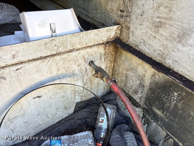 image for item EA7556 2014 International DuraStar 4300 forestry bucket truck