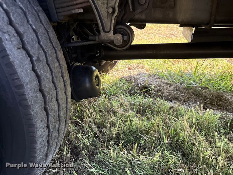 image for item EA7556 2014 International DuraStar 4300 forestry bucket truck