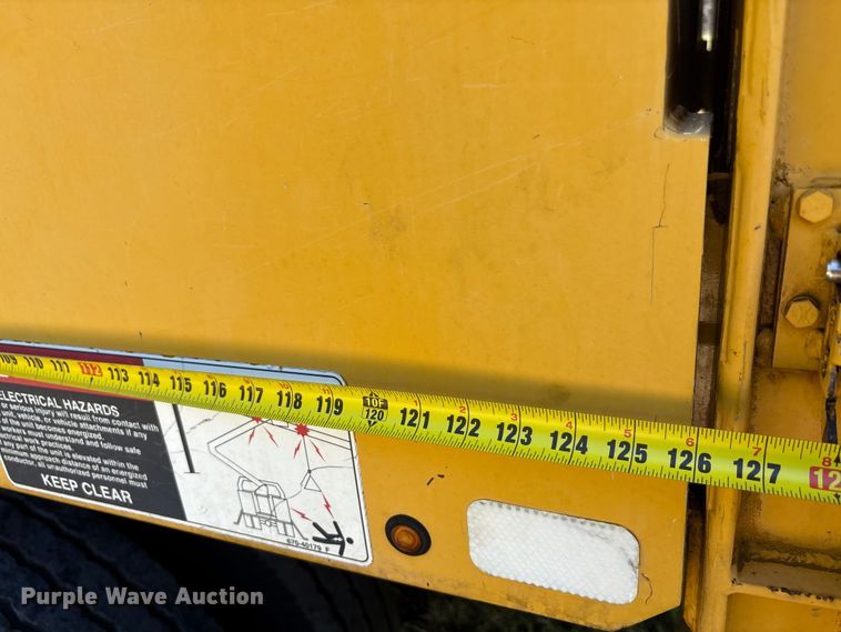 image for item EA7556 2014 International DuraStar 4300 forestry bucket truck