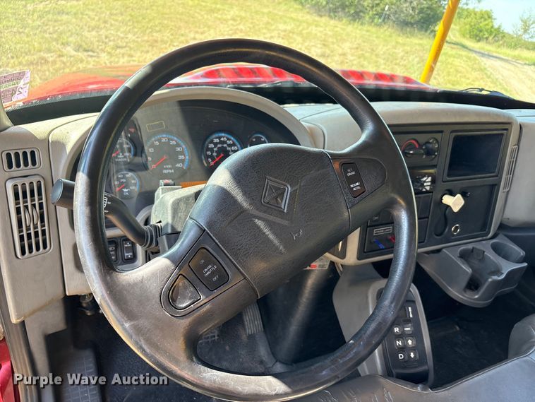 image for item EA7556 2014 International DuraStar 4300 forestry bucket truck