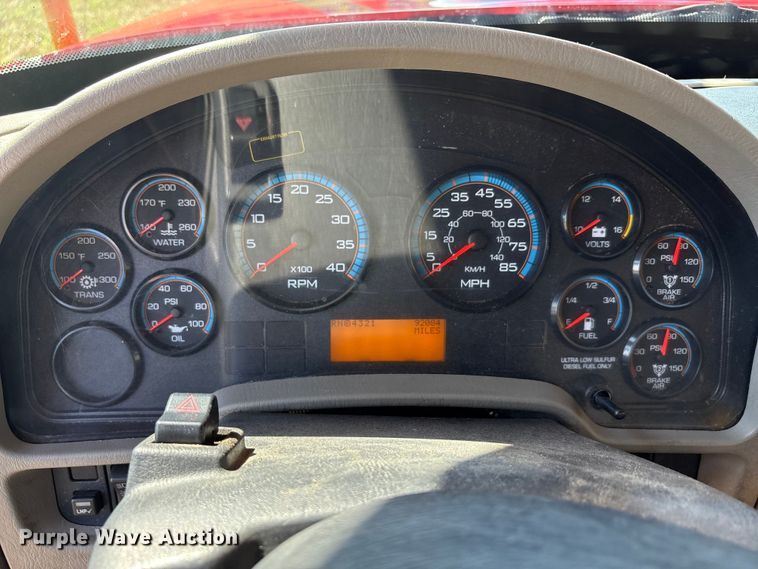 image for item EA7556 2014 International DuraStar 4300 forestry bucket truck