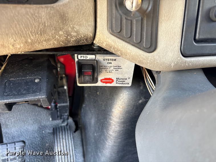 image for item EA7556 2014 International DuraStar 4300 forestry bucket truck