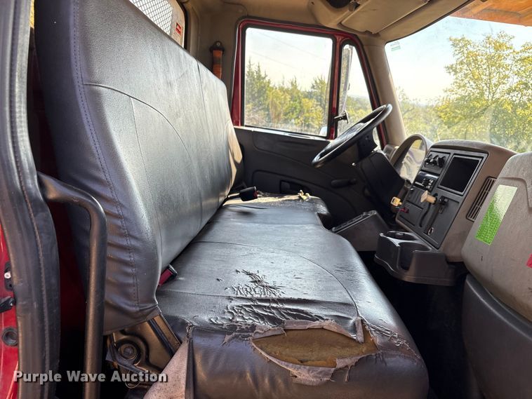 image for item EA7556 2014 International DuraStar 4300 forestry bucket truck