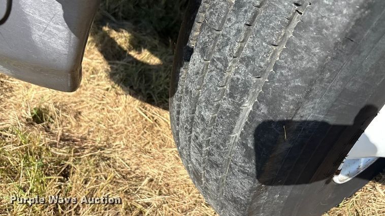 image for item EA7556 2014 International DuraStar 4300 forestry bucket truck