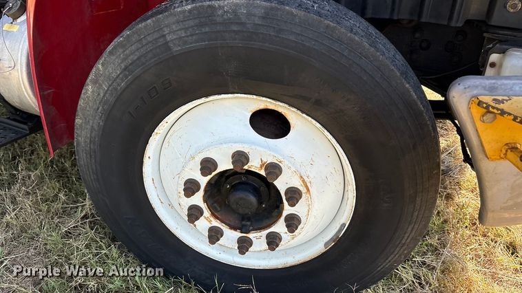 image for item EA7556 2014 International DuraStar 4300 forestry bucket truck