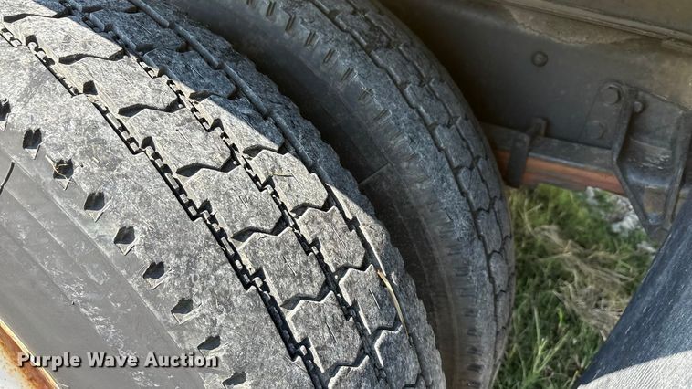 image for item EA7556 2014 International DuraStar 4300 forestry bucket truck