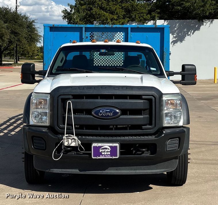 image for item EA7587 2016 Ford F450 Super Duty flatbed truck