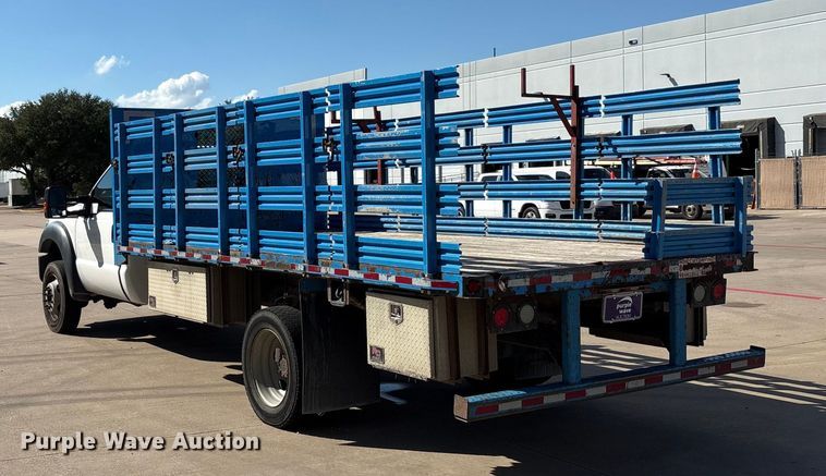 image for item EA7587 2016 Ford F450 Super Duty flatbed truck