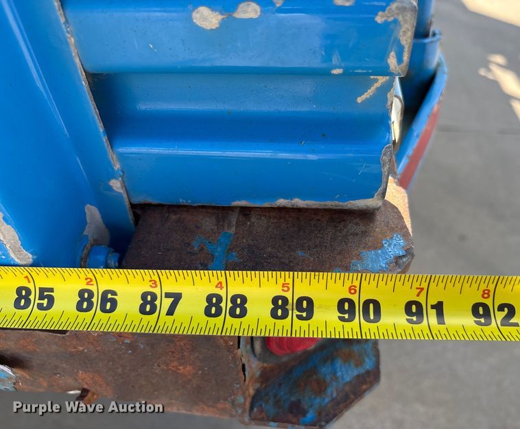 image for item EA7587 2016 Ford F450 Super Duty flatbed truck