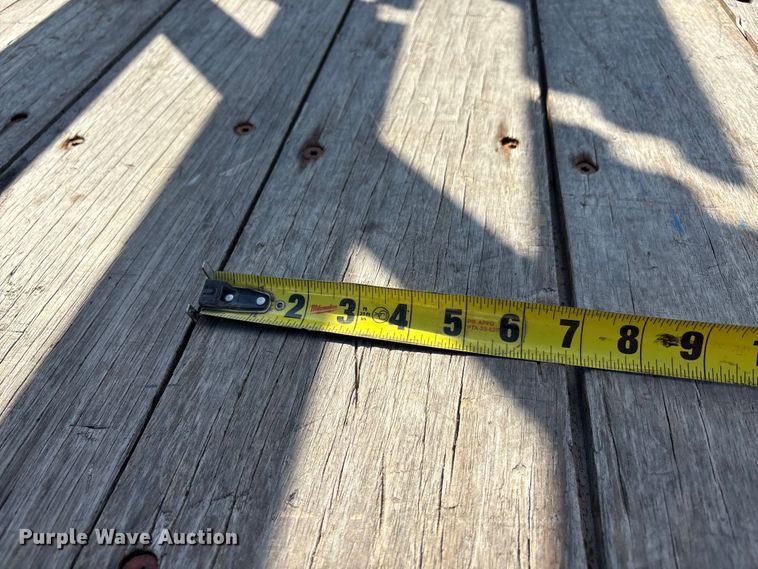 image for item EA7587 2016 Ford F450 Super Duty flatbed truck