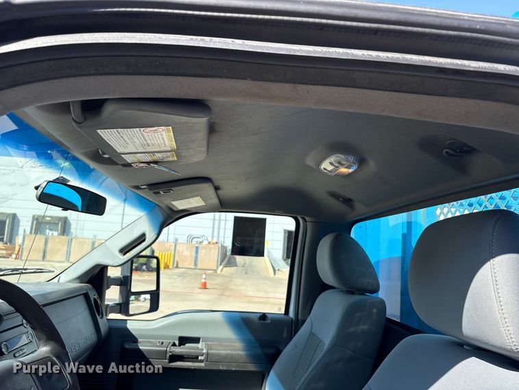 image for item EA7587 2016 Ford F450 Super Duty flatbed truck