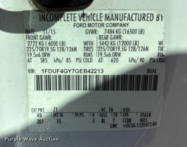 image for item EA7587 2016 Ford F450 Super Duty flatbed truck