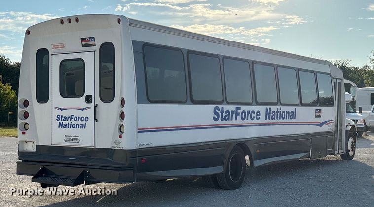 image for item EA7589 2013 Starcraft shuttle bus