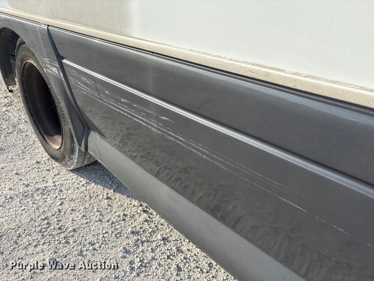 image for item EA7589 2013 Starcraft shuttle bus