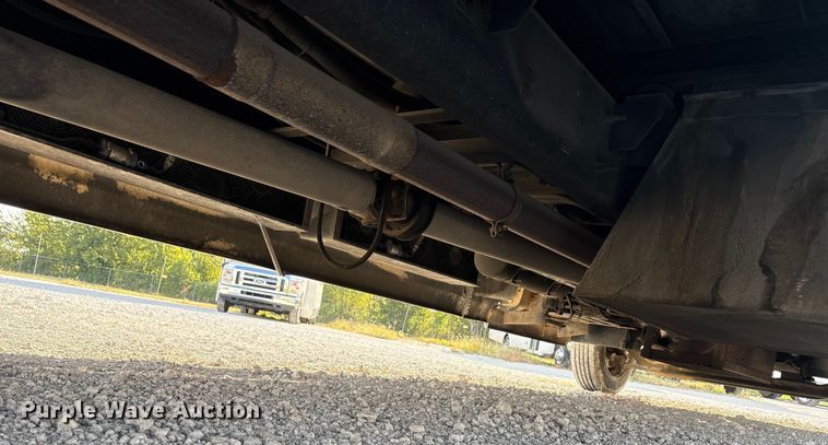 image for item EA7589 2013 Starcraft shuttle bus